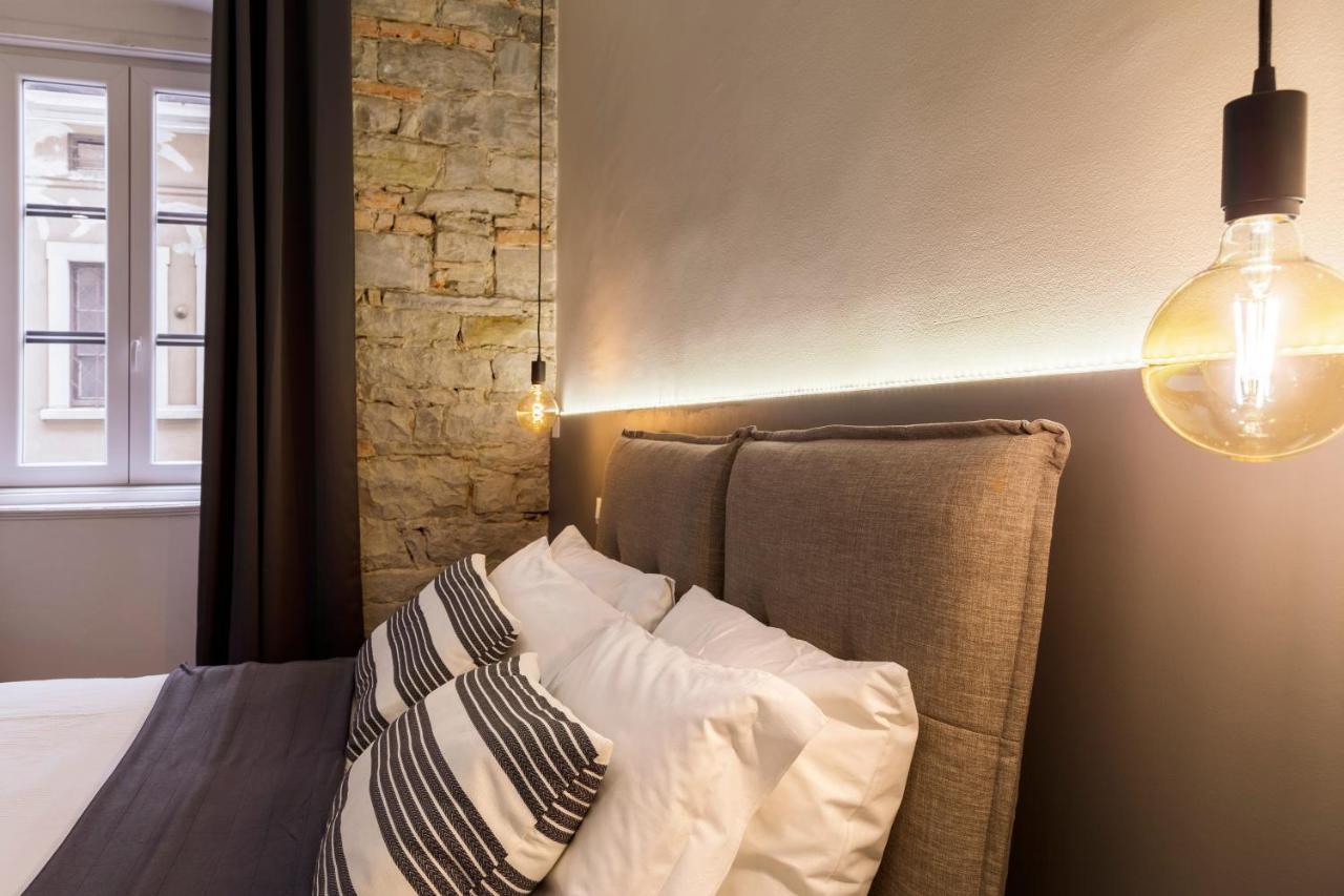 Romantic Studio In The Heart Of Triëst Buitenkant foto