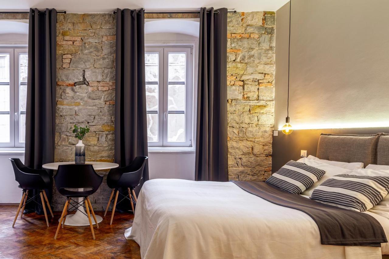 Romantic Studio In The Heart Of Triëst Buitenkant foto