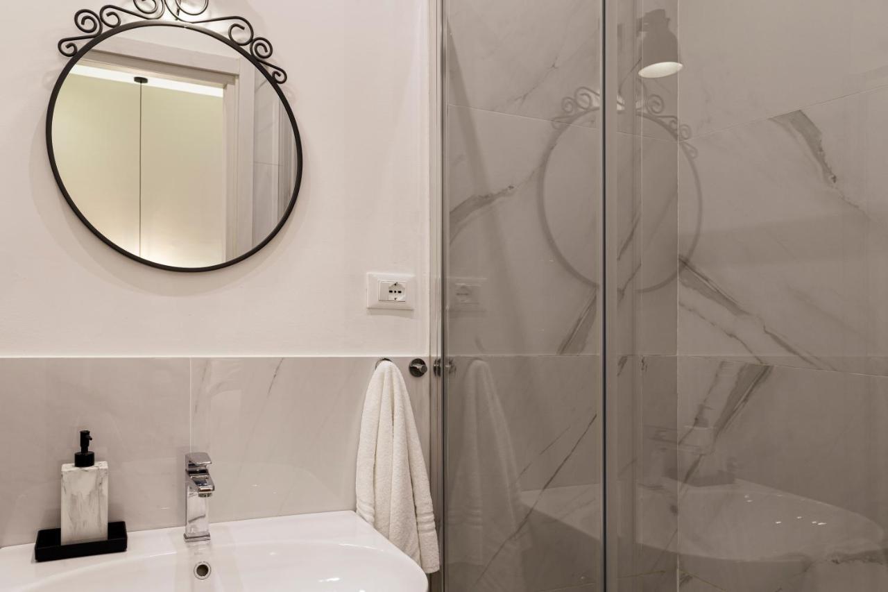 Romantic Studio In The Heart Of Triëst Buitenkant foto